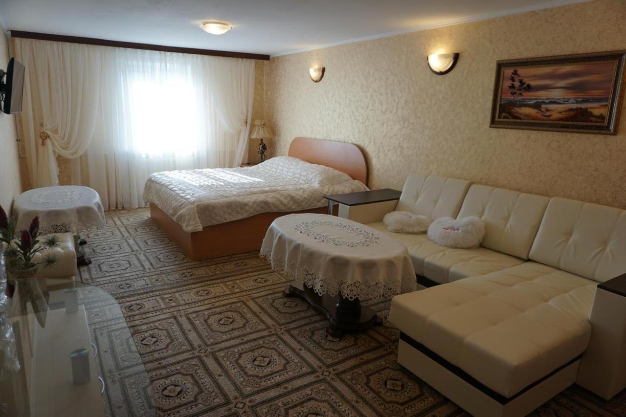 Kotlyakova Plaza Hotel Gorki-Leninskije Zewnętrze zdjęcie